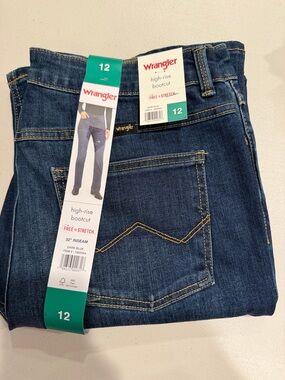 Wrangler Dark Blue High-Rise Bootcut Jeans